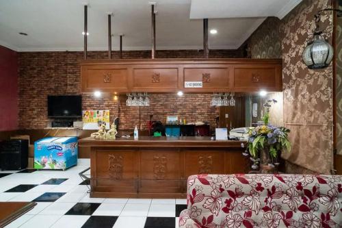 Exterior view, Puri Saras Bintaro Syariah Mitra RedDoorz in Karang Tengah