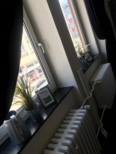 Hamburg Room - image 8