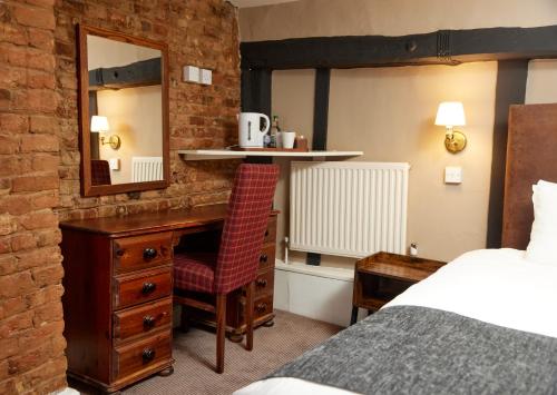 Bull Hotel by Greene King Inns - image 8