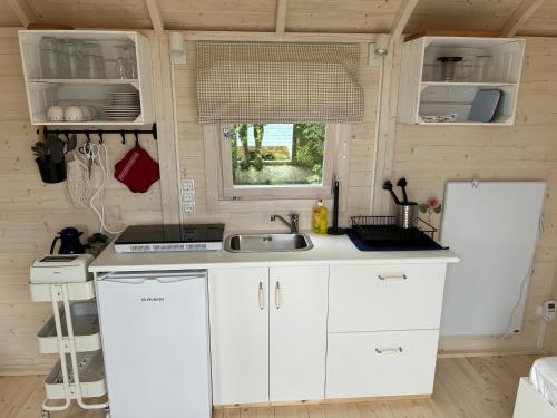 Tiny Beach House in Barkelsby