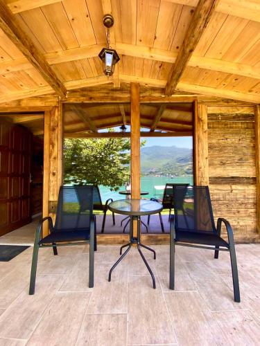 Rustic Heaven Ostrožac Cottage houses