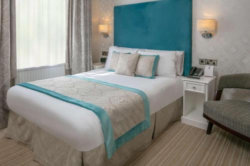 Best Western Plus Burlington Hotel - image 6
