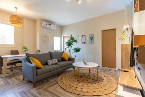 BIRD NEST Near Arkan Plaza