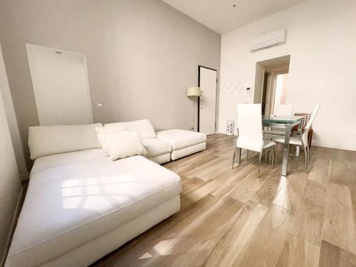  Corte del 6 - Cozy Modern Flat B, Ferienwohnung in Mailand