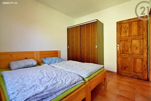 Apartmán Slapy, slapská přehrada - Nová Živohošť (Apartman Slapy, slapska prehrada - Nova Zivohost) in 克戈維斯諾瓦斯科凱斯