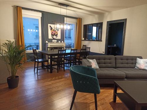 Le Sunshine, 5 chambres, wifi et parking inclus - Location saisonnière - Le Coteau