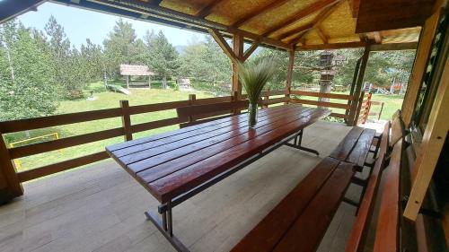 Dārzs, Vikendica Blidinje, Ranch Mikulic in Risovac