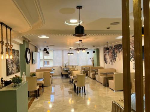 מסעדה, Hotel Belle Vue et Spa in מקנס