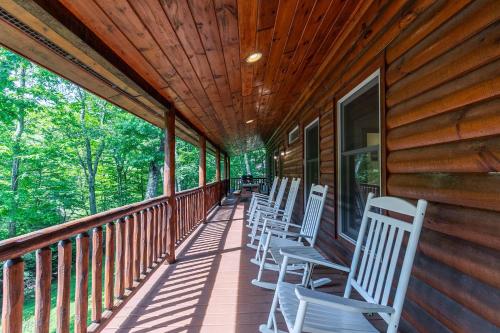 Cabin Cove in Banner Elk, USA