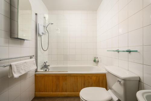 Retro New Town Garden Flat, Edinburgh (photo 7)