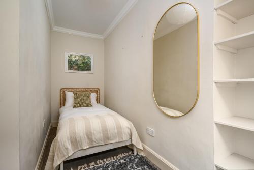Retro New Town Garden Flat, Edinburgh (photo 6)