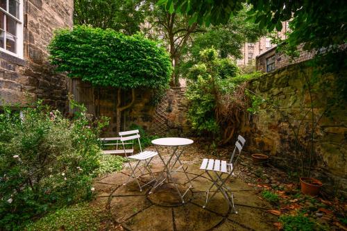 Retro New Town Garden Flat, Edinburgh (photo 8)