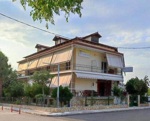 . ΠΕΡΣΕΦΟΝΗ