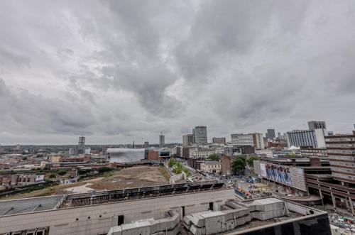 Modern 2BR Apartment City Centre Free Secure Parking Stunning Views, Birmingham (fotografie 10)