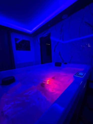 Suite avec Jacuzzi privé 20min de Paris