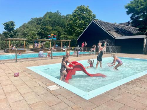Swimming pool, Vakantiepark Bronckhorst in Bronckhorst