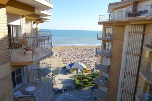 Centro Commerciale Apartments