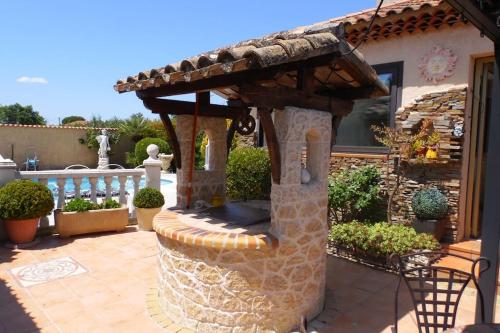 VILLA O Chris spacieuse, 2 Terrasses, 1 SPA, a 15 mn de Marseille, de la Cote bleu et Aix en Provenc in Saint-Victoret