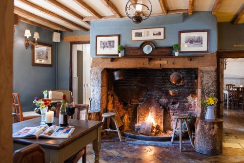Krogs/atpūtas telpa, The White Hart, South Harting in South Harting