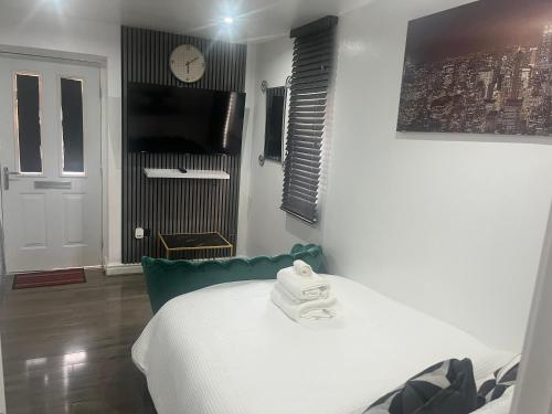 Dynasty Lodge, Manchester (photo 9)