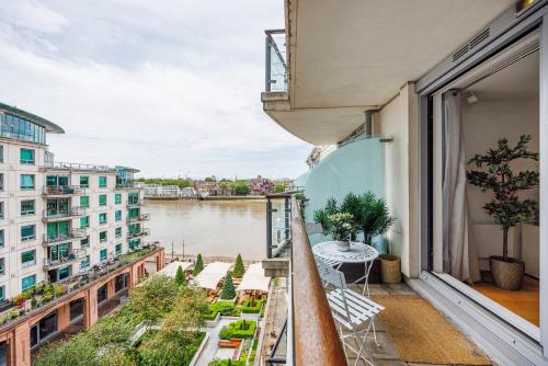 WelcomeStay Vauxhall St Georges Wharf 2 Bedroom Apartment - image 3