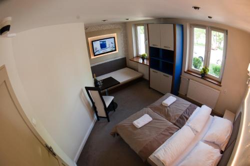 Superior Apartment image 1