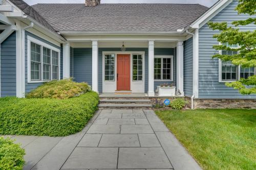 Stockbridge Retreat with Pool and Hot Tub! in Stockbridge (MA)