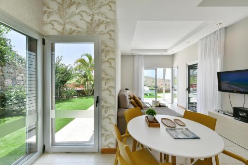 Two-Bedroom Villa image 10
