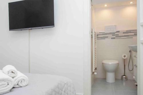 Two-Bedroom Apartment image 3