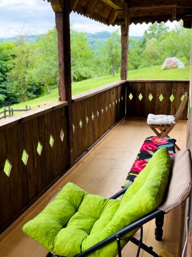 Inside, The Village- Wooden Hideaway in Costeşti (Dâmbovița)
