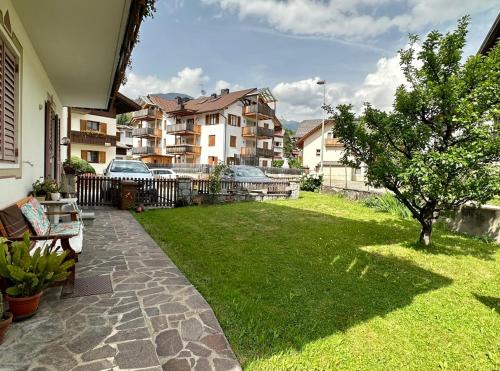 Apartment with Garden View