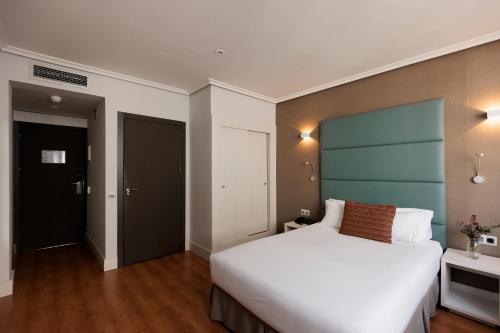 Single Room - Disability Access