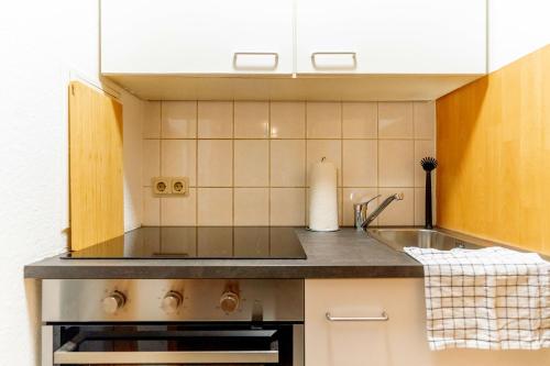 廚房, Work & Stay Apartment 2 rooms in 林登