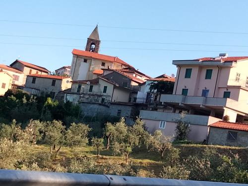 Kilátás, La casa della Nonna in Casola in Lunigiana
