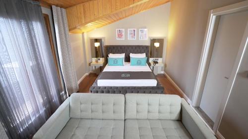 1 double bed, 1 sofa bed