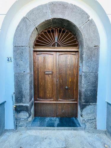 Вхід, Palazzo Bougainvillea by Ritardo Aereo in Мета