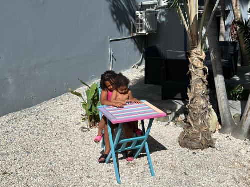 Studio Sleeps 2 with Free Parking, Simpson Bay (fotografie 7)