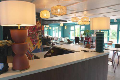 ล็อบบี้, Kyriad Honfleur - La Riviere Saint Sauveur in องเฟลอ