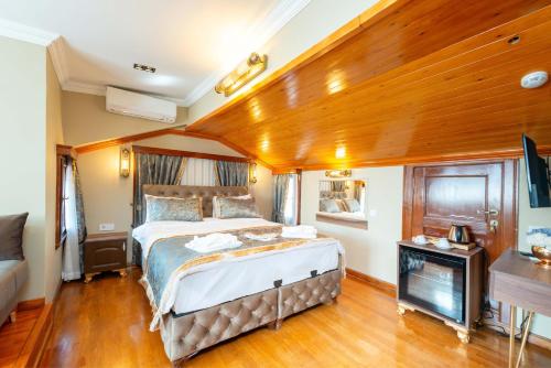 Comfort Triple Room image 8