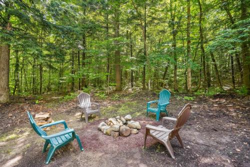 Gloversville Retreat with Patio and Lake Access! in Gloversville, USA