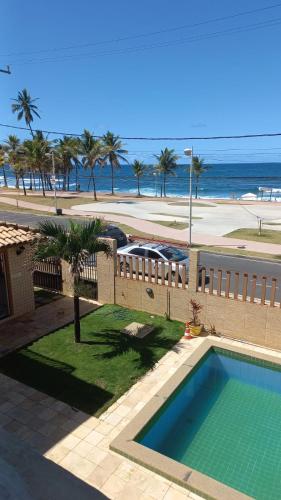 Duplex na beira da praia, de frente pro mar