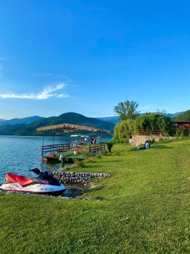 Rustic Heaven Ostrožac Cottage houses