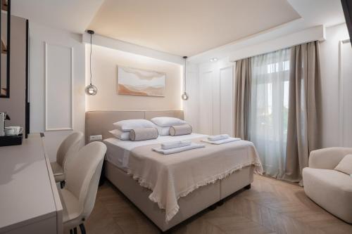 Deluxe Double Room room in Le Prestige Luxury Rooms  Self Check-In Minutes from Split Waterfront