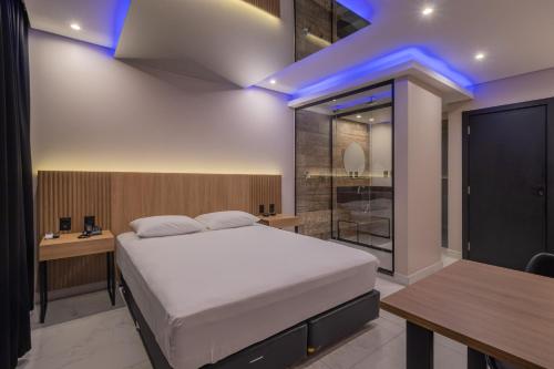 1 queen bed