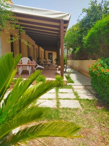  Aquilone, Pension in Castelluzzo