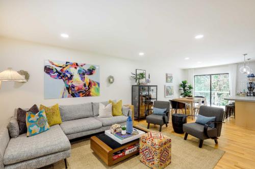 Modern Home with Hot Tub and Deck in Asheville! in Asheville, USA