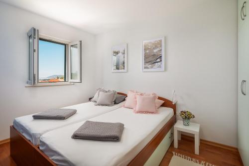 Maki Apartments - image 3