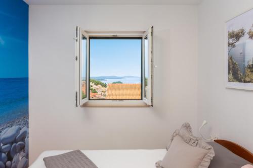 Maki Apartments - main image