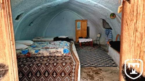 3 twin beds