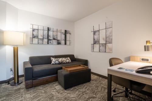 SpringHill Suites Gainesville - image 9